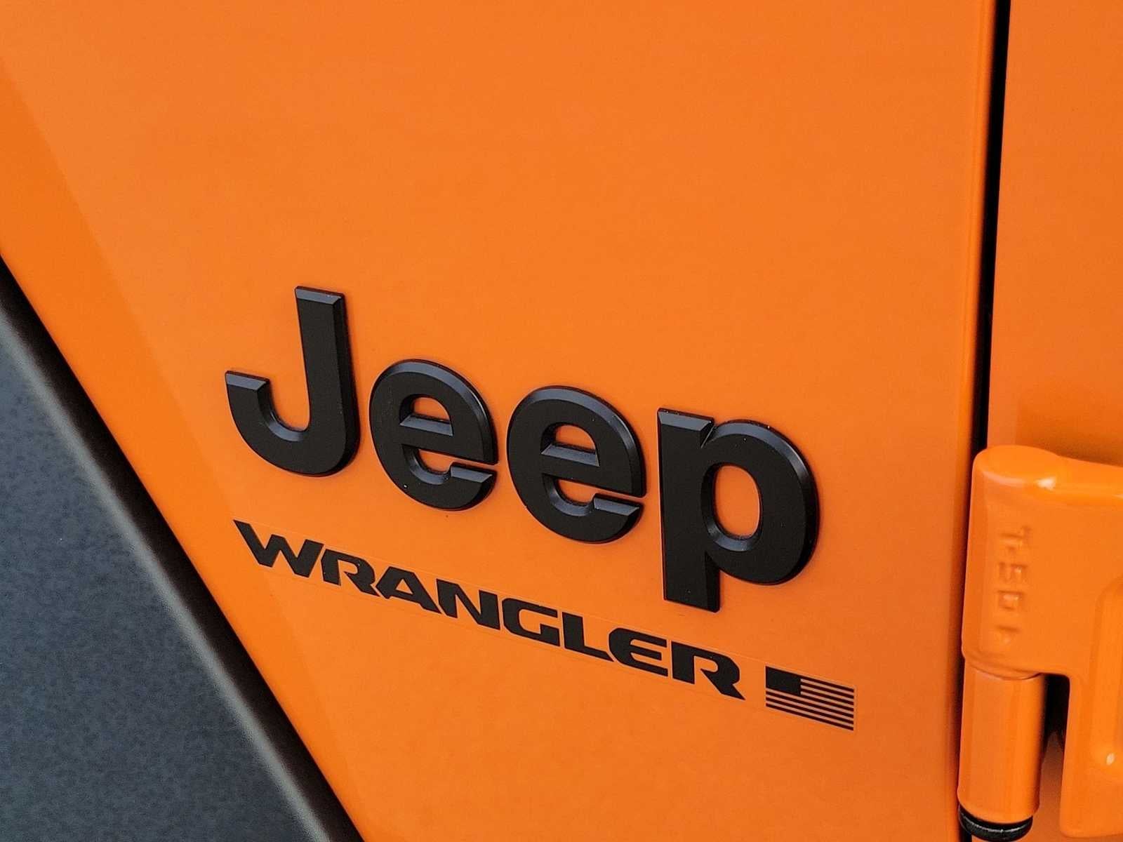 2025 Jeep Wrangler 4-Door Summit 4x4