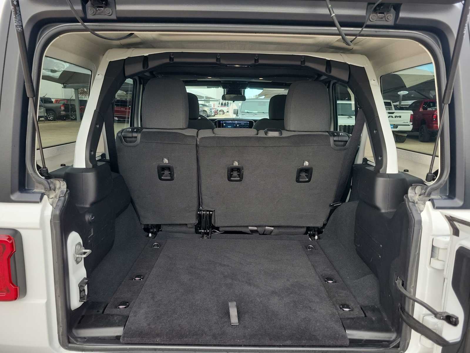 2024 Jeep Wrangler 4-Door Rubicon 4x4