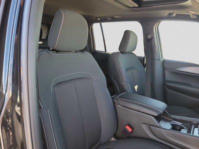 2025 Jeep Grand Cherokee GRAND CHEROKEE LAREDO X 4X2