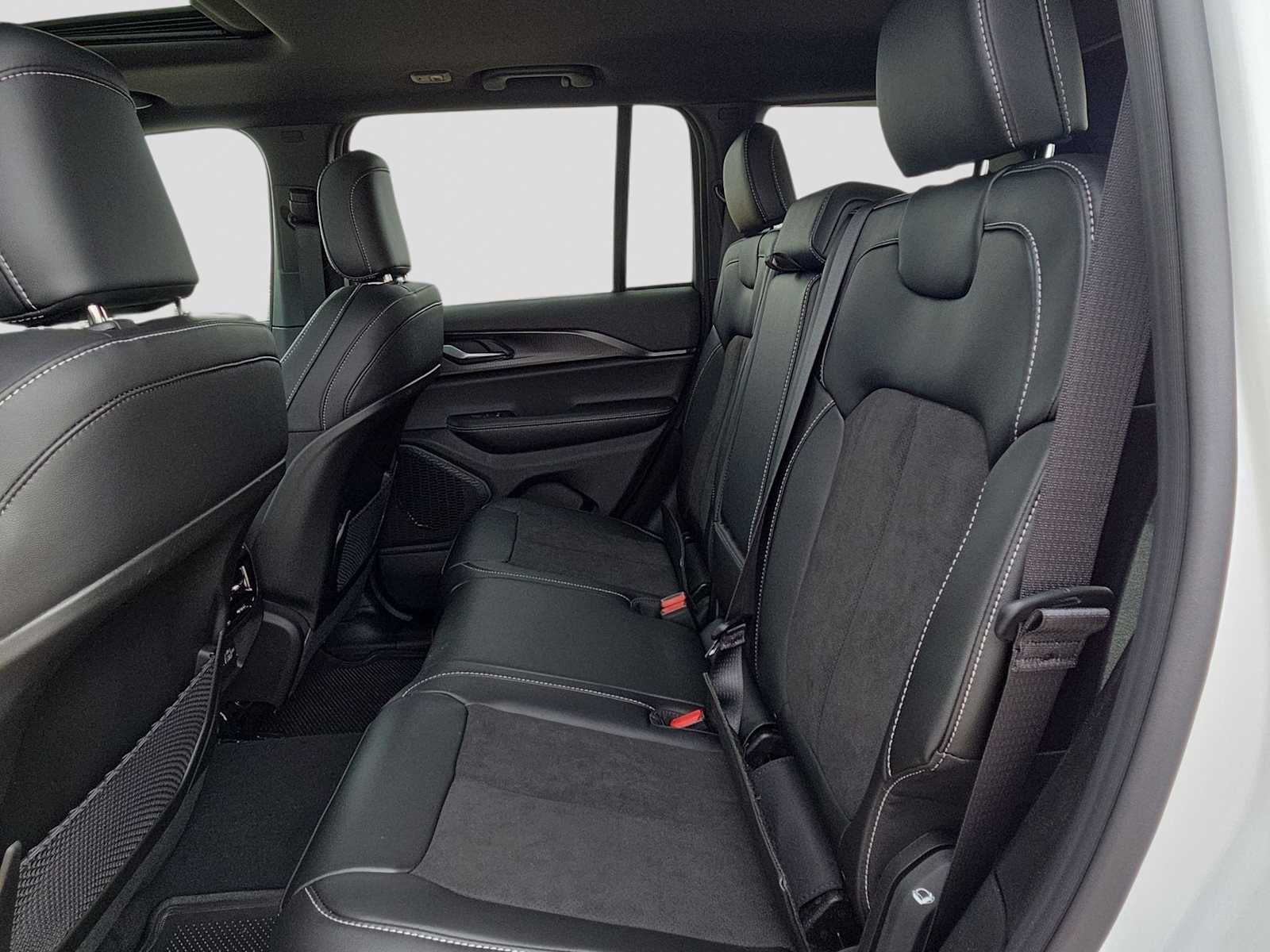 2025 Jeep Grand Cherokee GRAND CHEROKEE ALTITUDE X 4X2