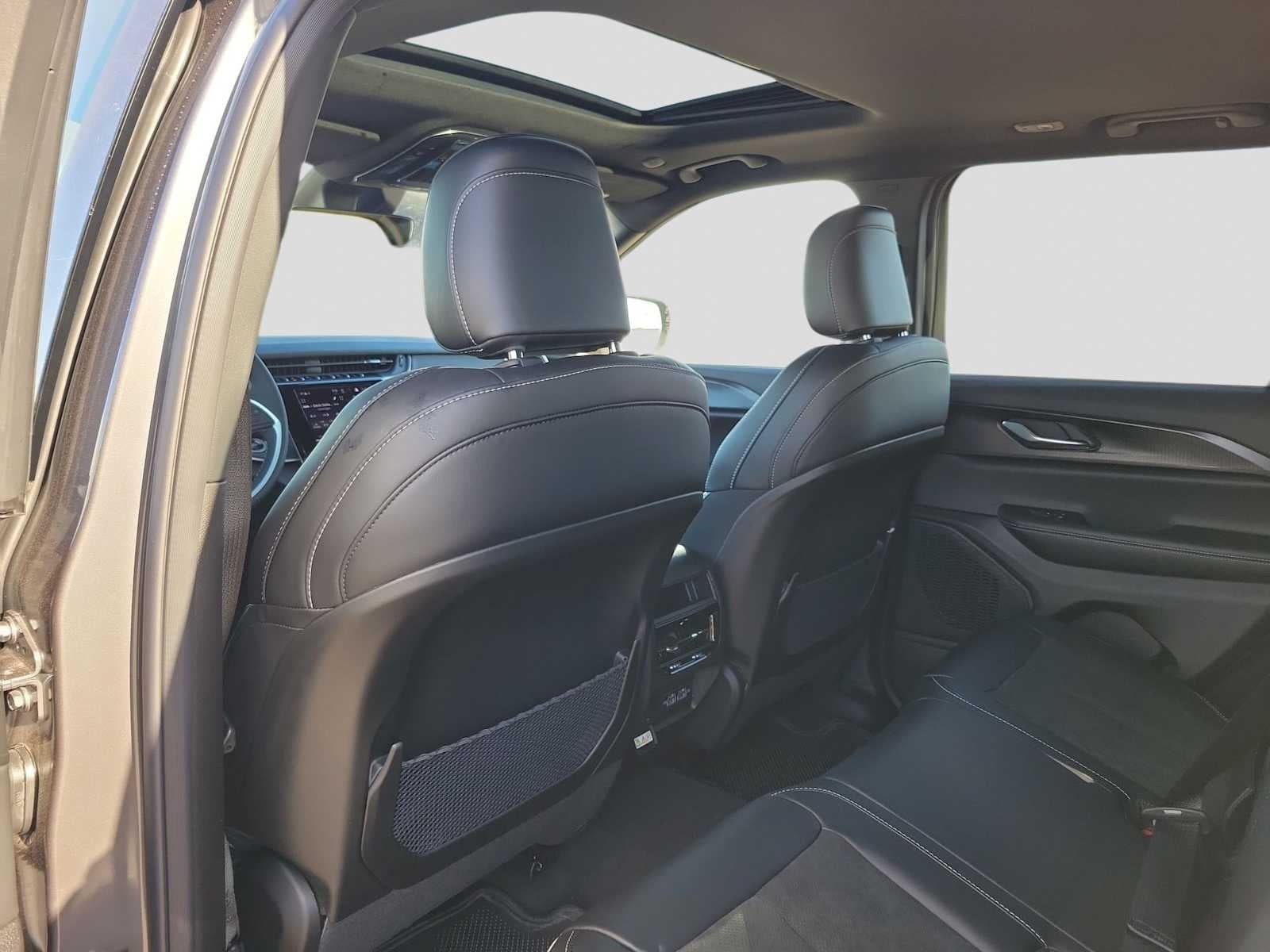 2025 Jeep Grand Cherokee GRAND CHEROKEE ALTITUDE X 4X2