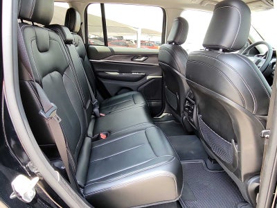 2023 Jeep Grand Cherokee Limited 4x2