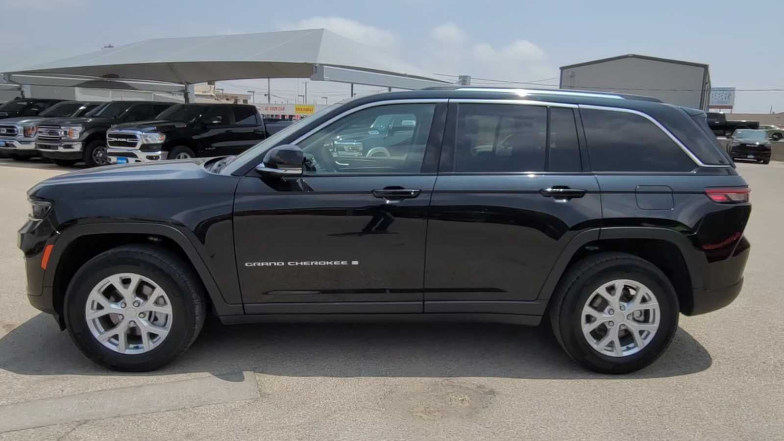 2023 Jeep Grand Cherokee Limited 4x2