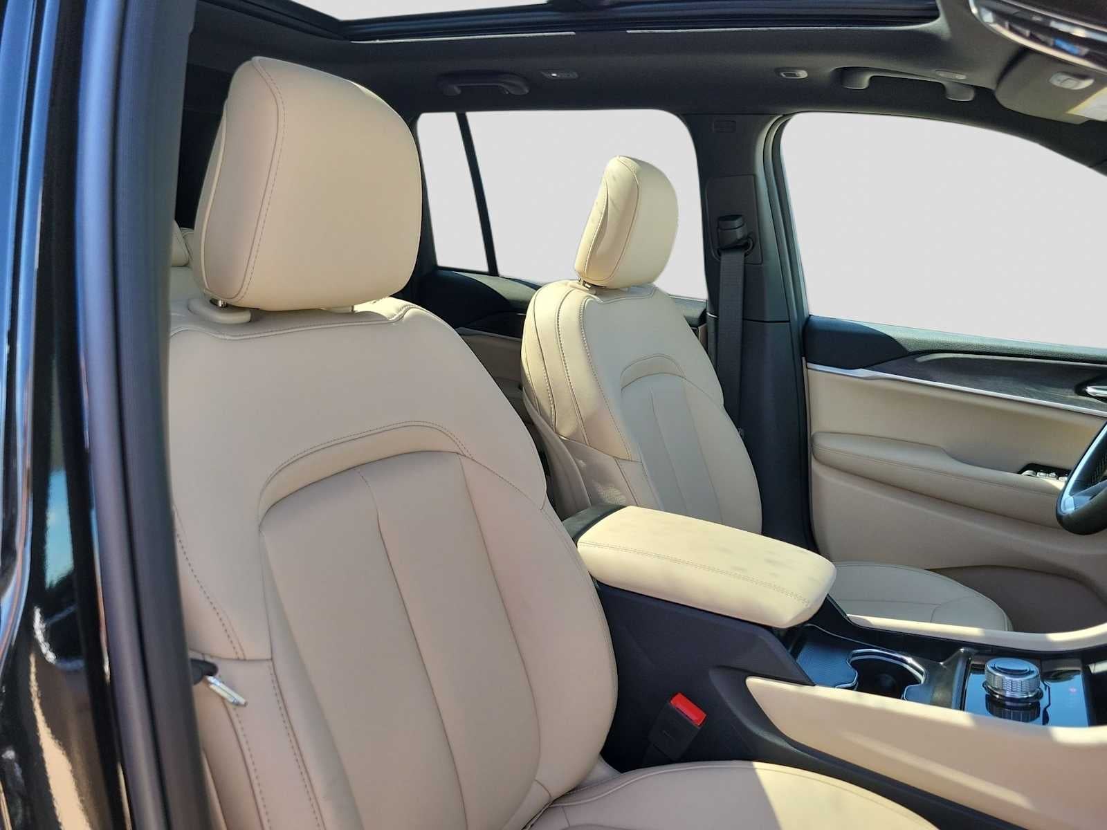 2025 Jeep Grand Cherokee GRAND CHEROKEE LIMITED 4X2