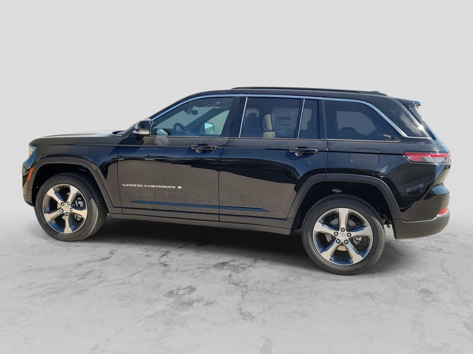 2025 Jeep Grand Cherokee GRAND CHEROKEE LIMITED 4X2