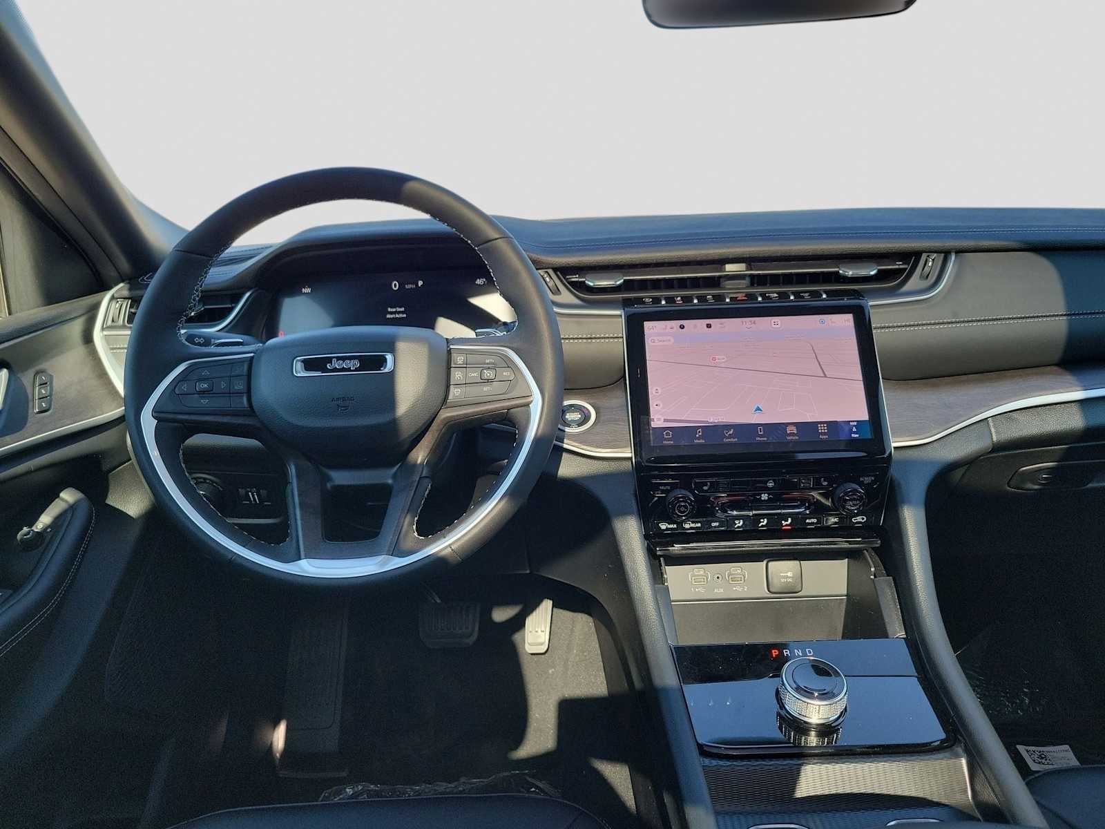 2025 Jeep Grand Cherokee GRAND CHEROKEE LIMITED 4X2