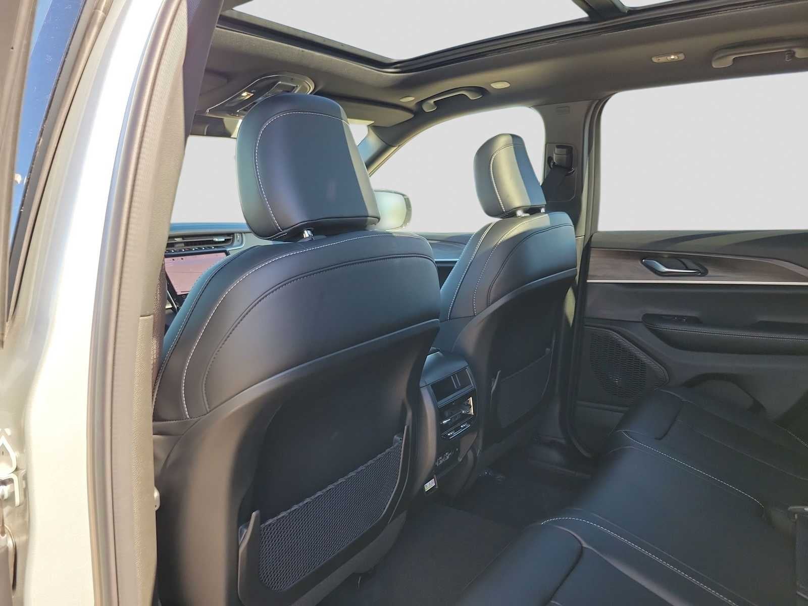 2025 Jeep Grand Cherokee GRAND CHEROKEE LIMITED 4X2