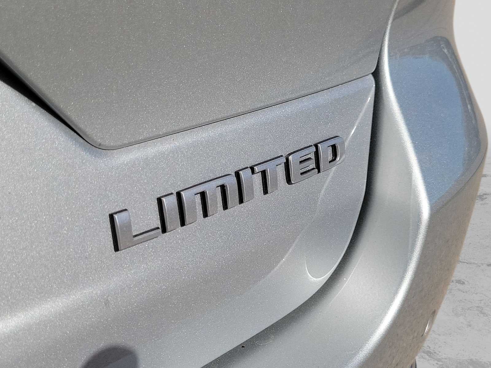 2025 Jeep Grand Cherokee GRAND CHEROKEE LIMITED 4X2