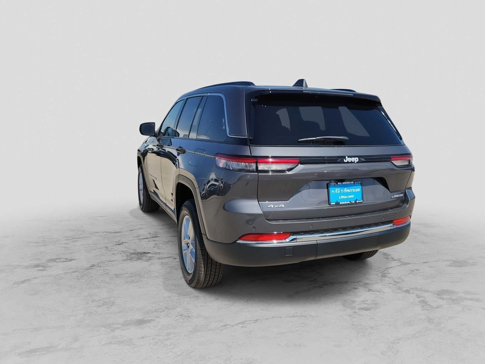 2026 Jeep Grand Cherokee GRAND CHEROKEE LAREDO X 4X4