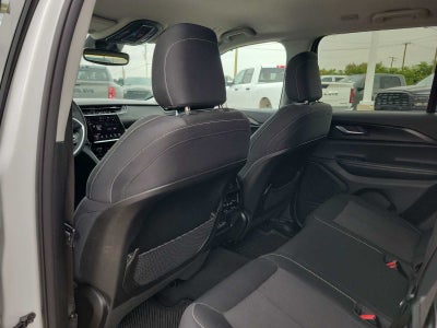 2023 Jeep Grand Cherokee Laredo 4x4