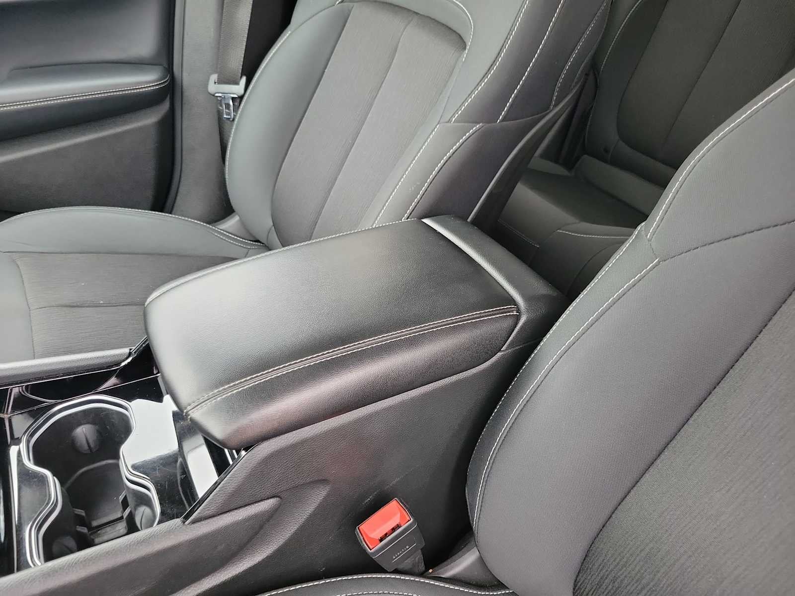 2023 Jeep Grand Cherokee Laredo 4x4