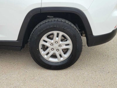 2023 Jeep Grand Cherokee Laredo 4x4