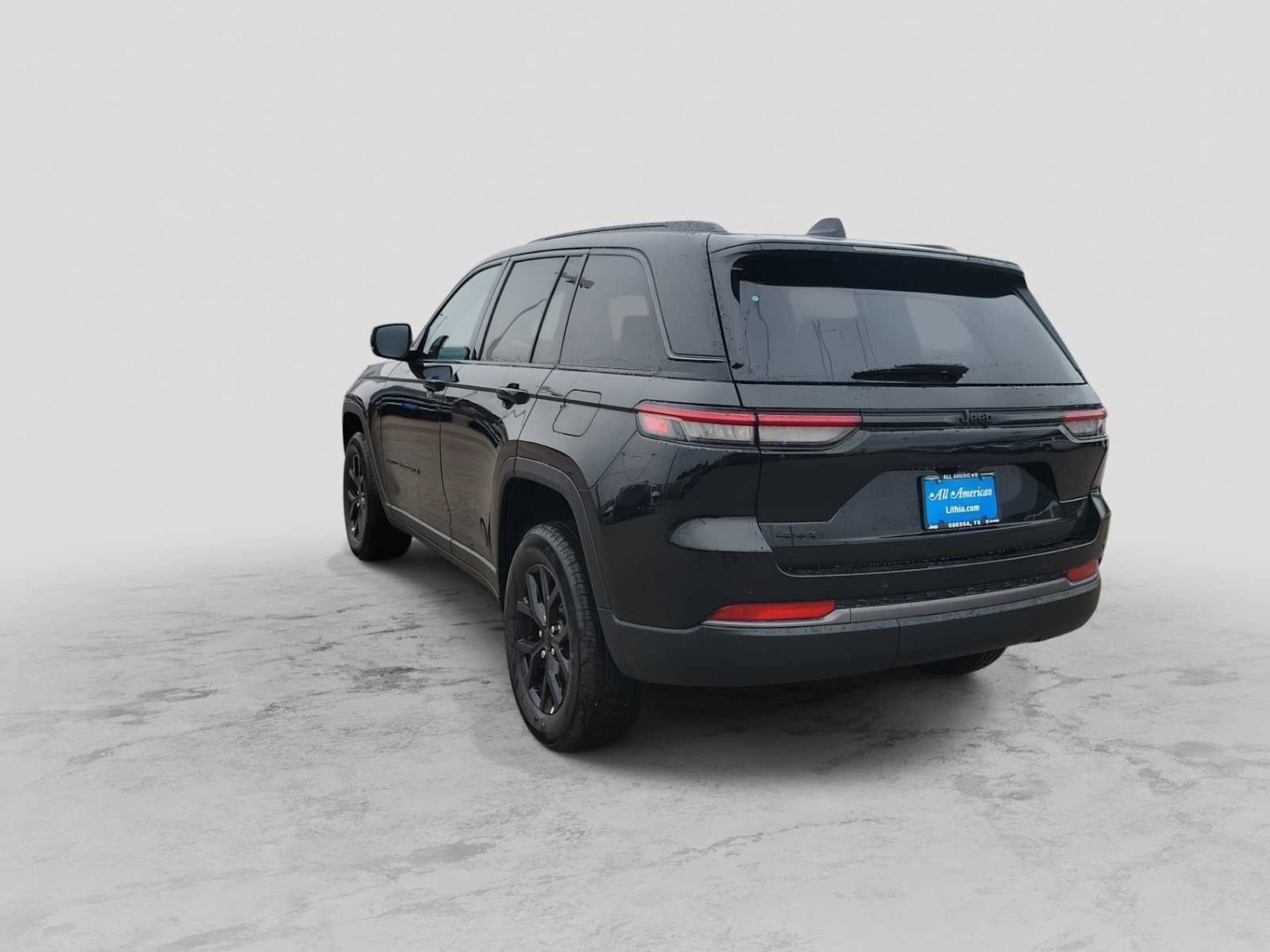 2026 Jeep Grand Cherokee GRAND CHEROKEE LAREDO ALTITUDE 4X4