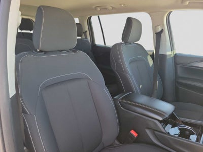 2023 Jeep Grand Cherokee L Laredo 4x2