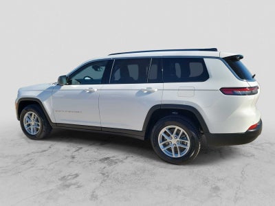 2023 Jeep Grand Cherokee L Laredo 4x2