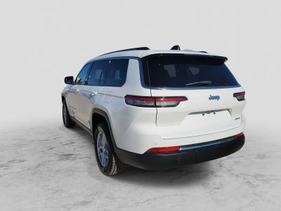 2023 Jeep Grand Cherokee L Laredo 4x2
