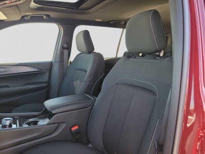 2025 Jeep Grand Cherokee L GRAND CHEROKEE L LAREDO X 4X2