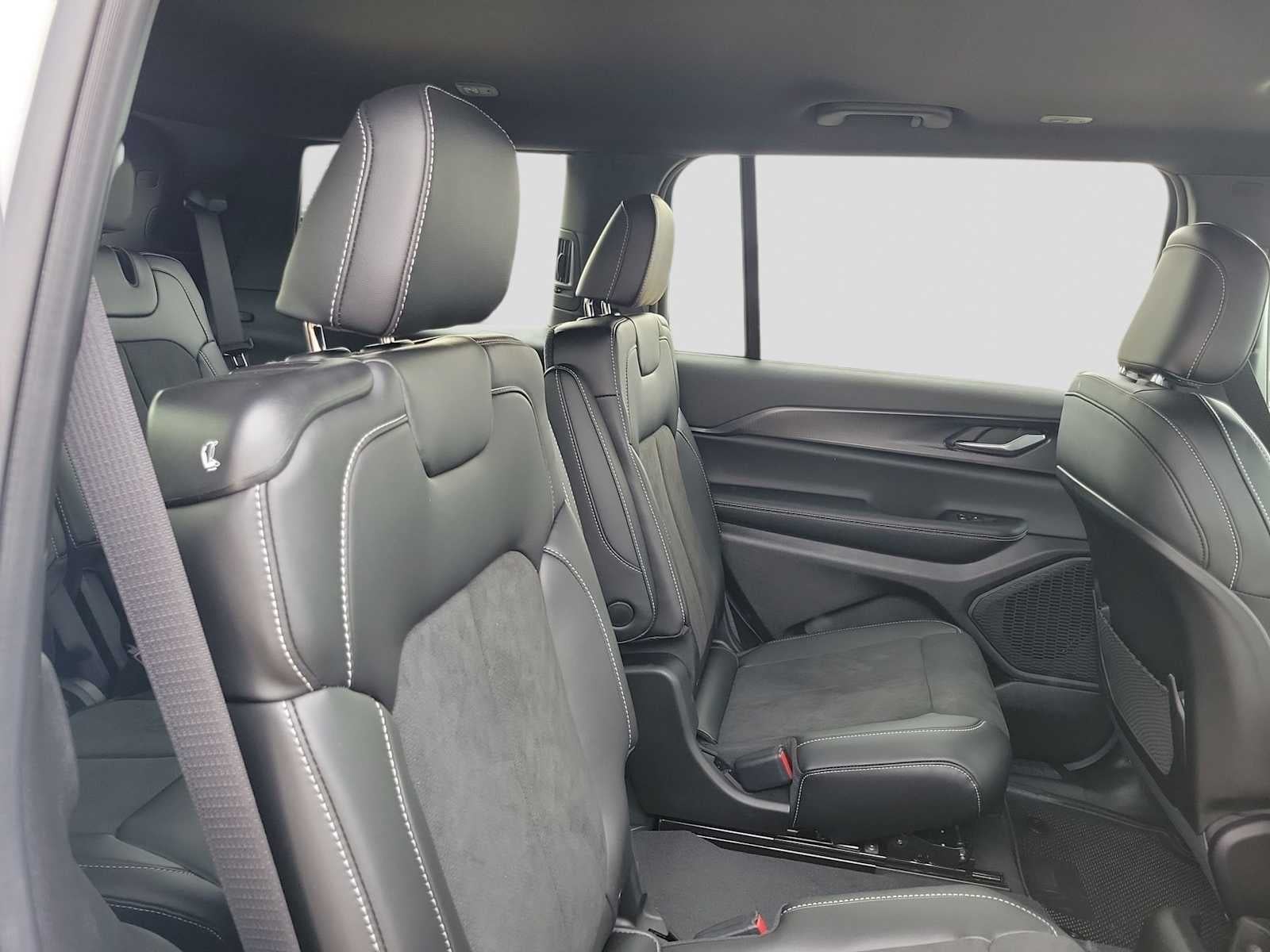 2025 Jeep Grand Cherokee L GRAND CHEROKEE L ALTITUDE X 4X2