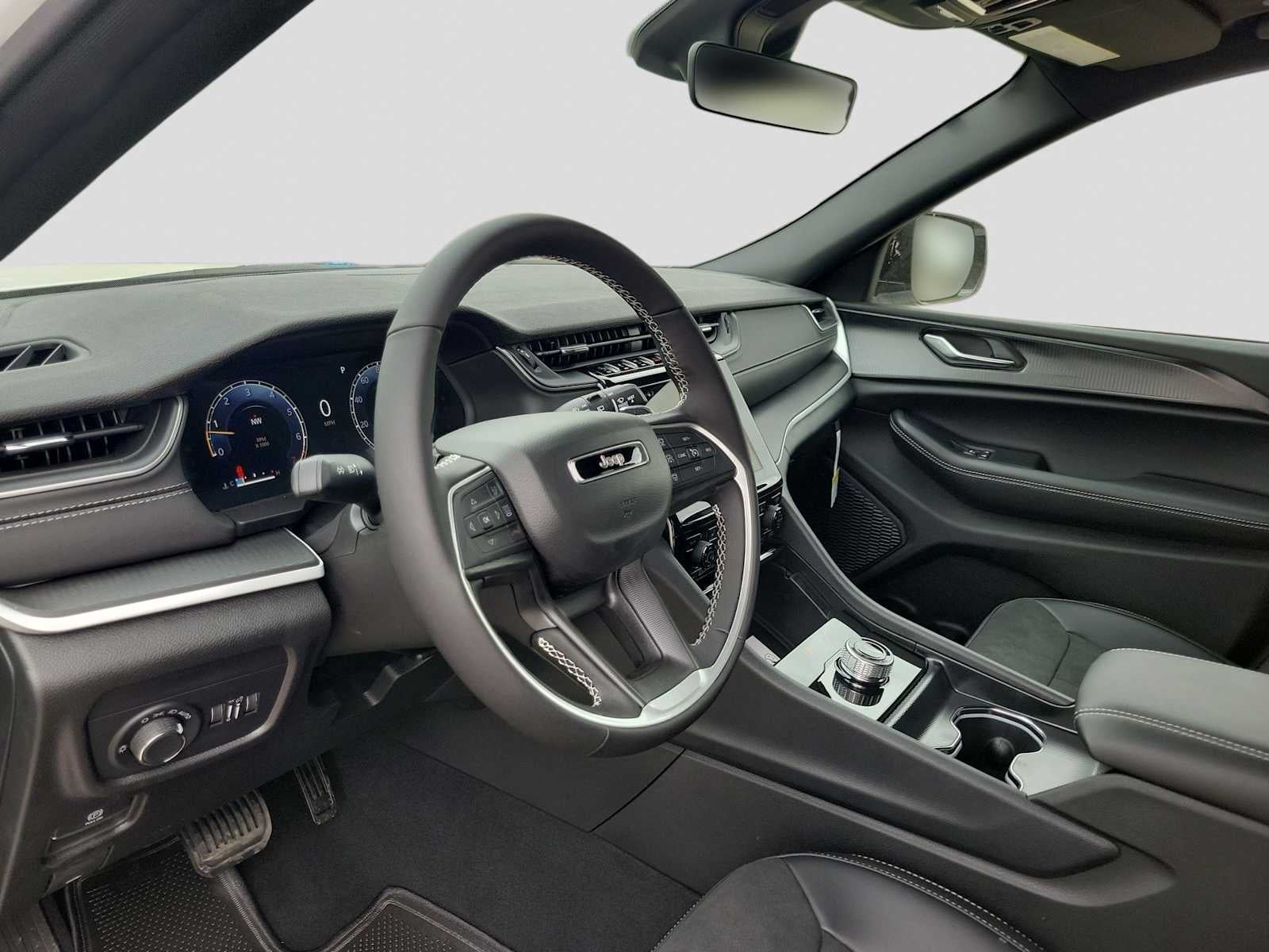 2025 Jeep Grand Cherokee L GRAND CHEROKEE L ALTITUDE X 4X2