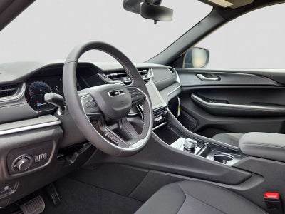 2026 Jeep Grand Cherokee L GRAND CHEROKEE L LAREDO X 4X2