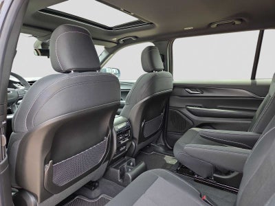2026 Jeep Grand Cherokee L GRAND CHEROKEE L LAREDO X 4X2