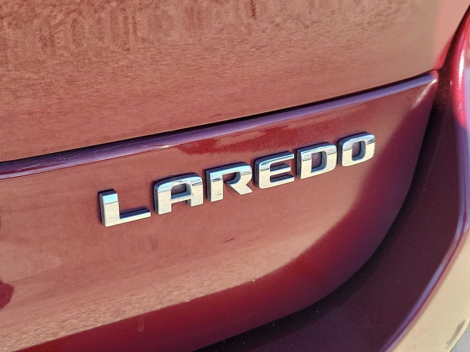 2023 Jeep Grand Cherokee L Laredo 4x2