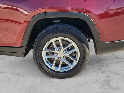 2023 Jeep Grand Cherokee L Laredo 4x2