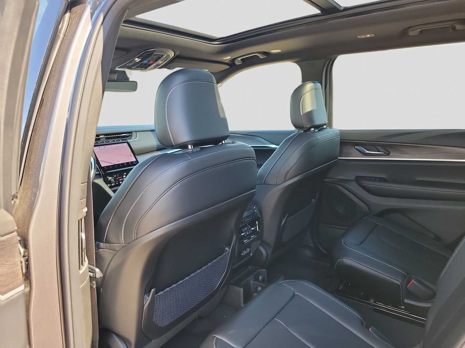 2025 Jeep Grand Cherokee L GRAND CHEROKEE L LIMITED 4X2