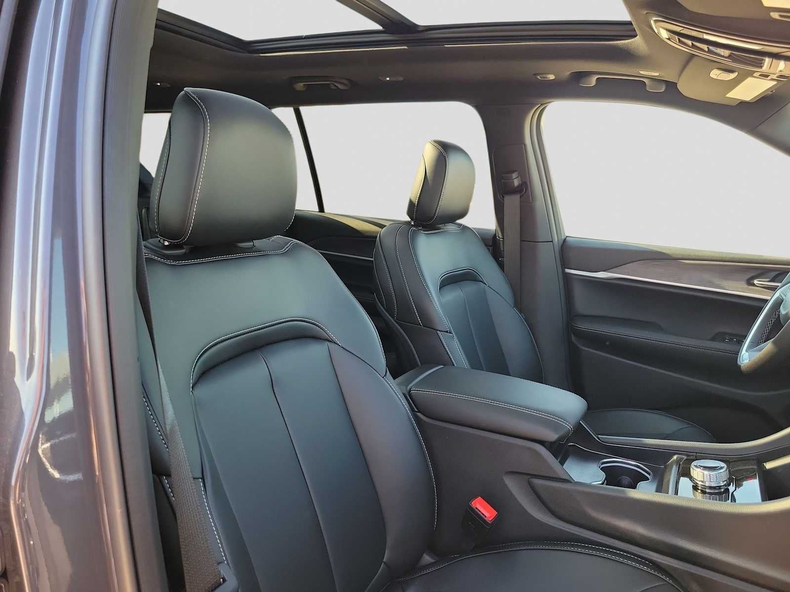 2025 Jeep Grand Cherokee L GRAND CHEROKEE L LIMITED 4X2