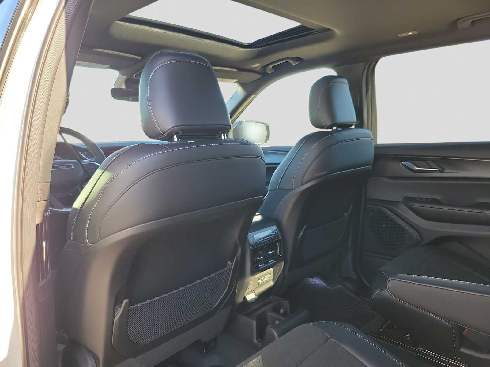 2025 Jeep Grand Cherokee L GRAND CHEROKEE L ALTITUDE X 4X4