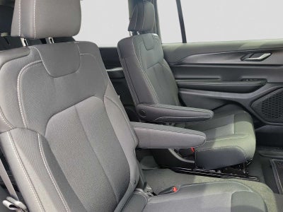 2026 Jeep Grand Cherokee L GRAND CHEROKEE L LAREDO X 4X4