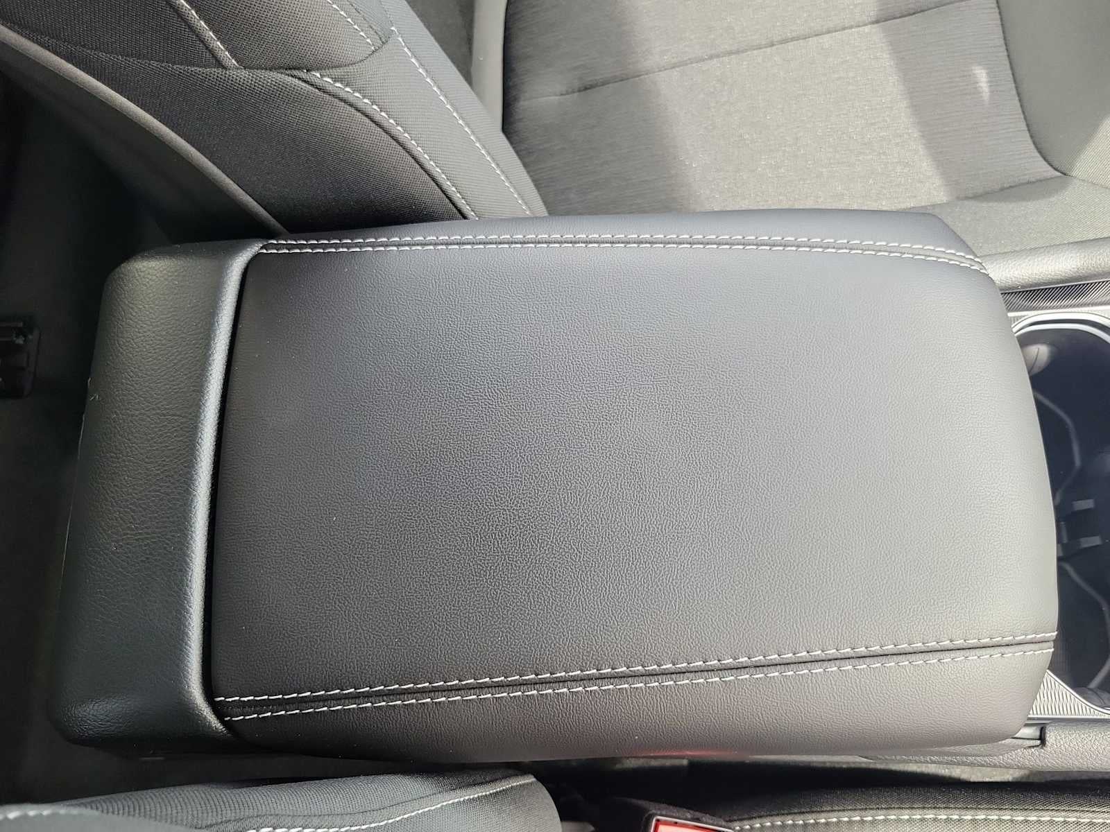 2026 Jeep Grand Cherokee L GRAND CHEROKEE L LAREDO X 4X4