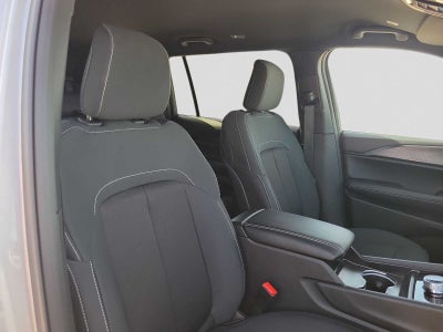 2025 Jeep Grand Cherokee GRAND CHEROKEE L LAREDO 4X4