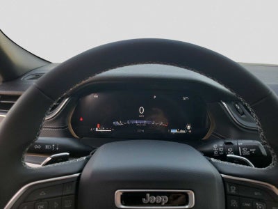 2025 Jeep Grand Cherokee GRAND CHEROKEE L LAREDO 4X4