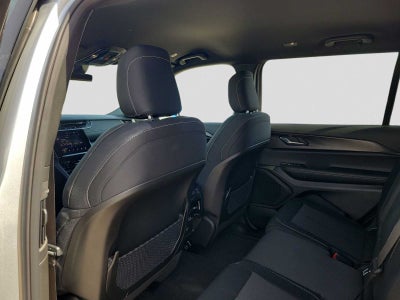 2025 Jeep Grand Cherokee GRAND CHEROKEE L LAREDO 4X4