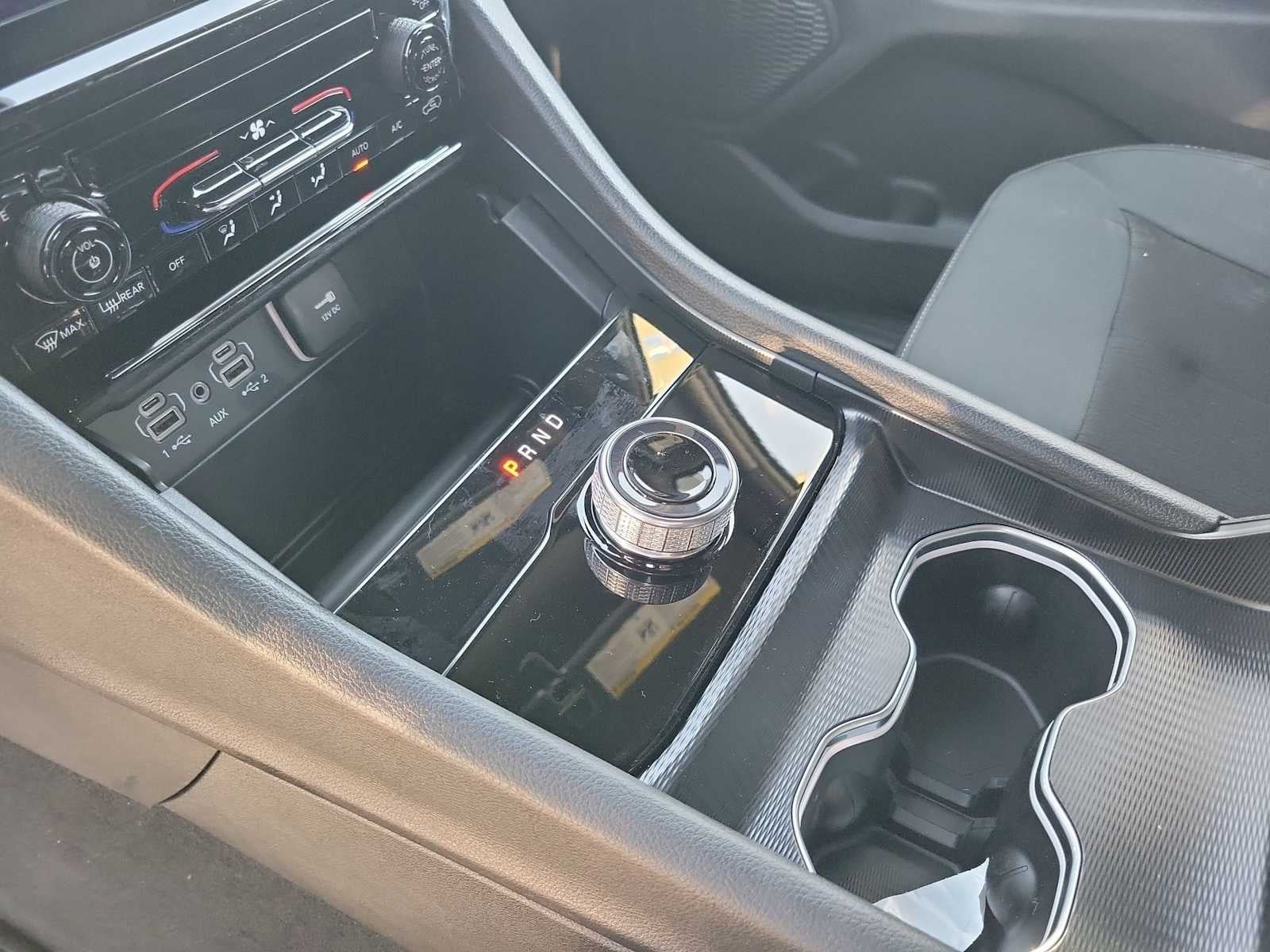 2025 Jeep Grand Cherokee L GRAND CHEROKEE L LAREDO X 4X4