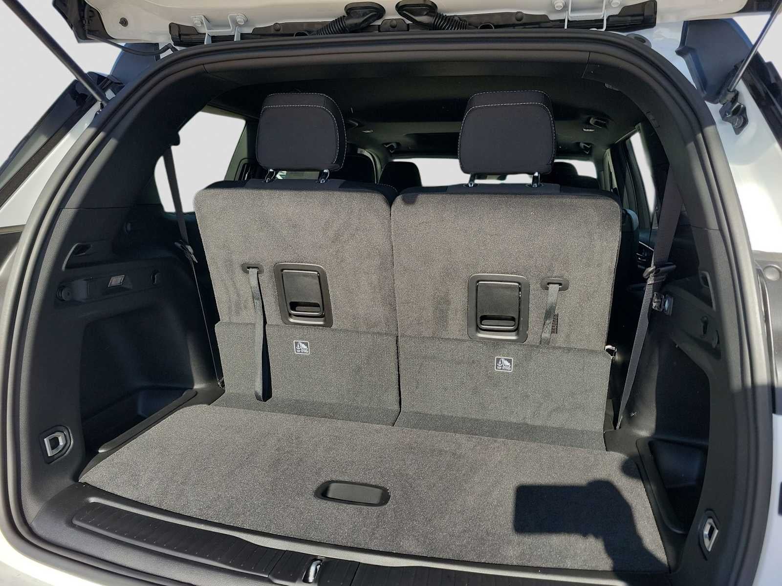 2025 Jeep Grand Cherokee L GRAND CHEROKEE L LAREDO X 4X4