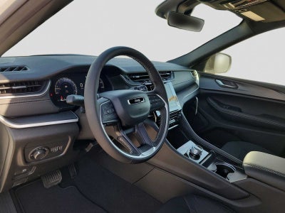 2025 Jeep Grand Cherokee L GRAND CHEROKEE L LAREDO X 4X4