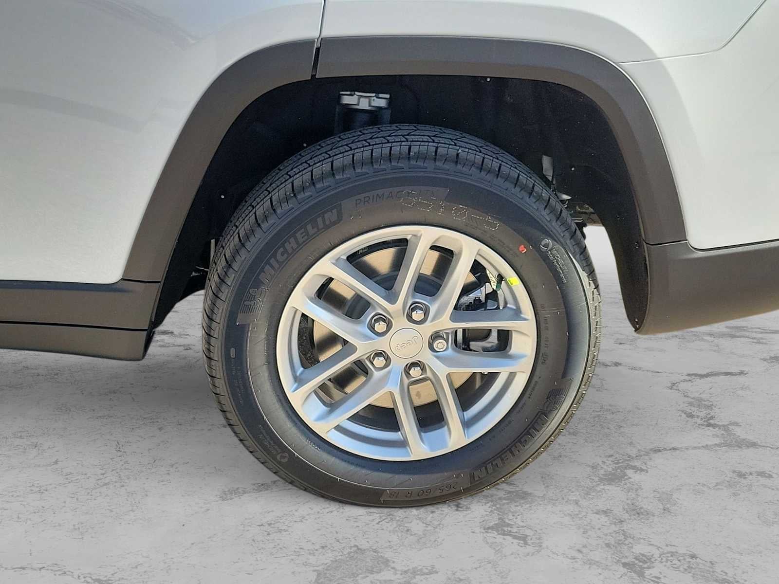 2025 Jeep Grand Cherokee L GRAND CHEROKEE L LAREDO X 4X4