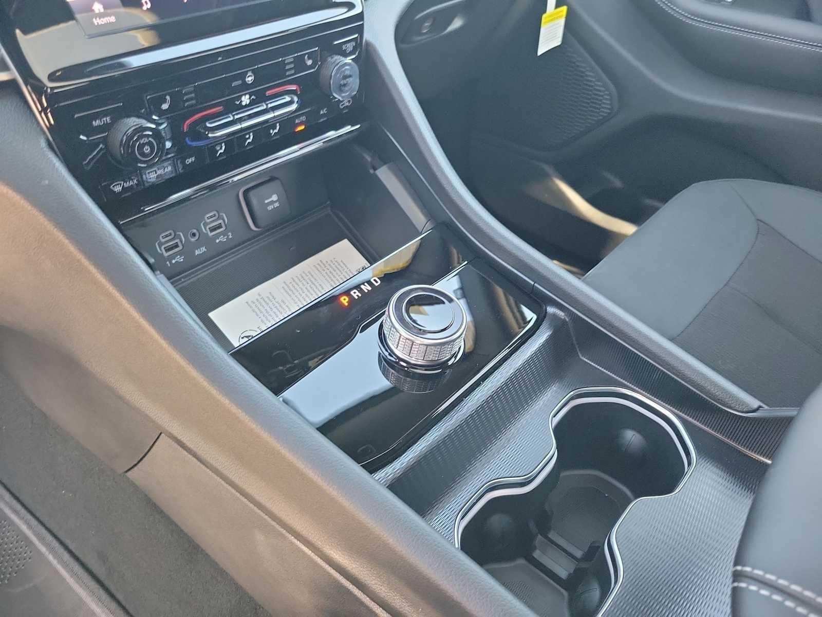 2026 Jeep Grand Cherokee GRAND CHEROKEE L LAREDO X 4X4