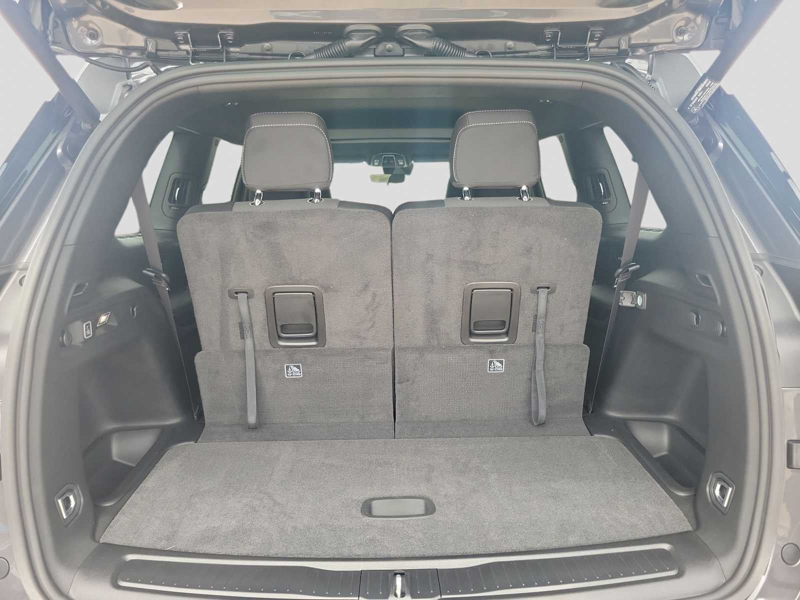2026 Jeep Grand Cherokee L GRAND CHEROKEE L LAREDO X 4X4