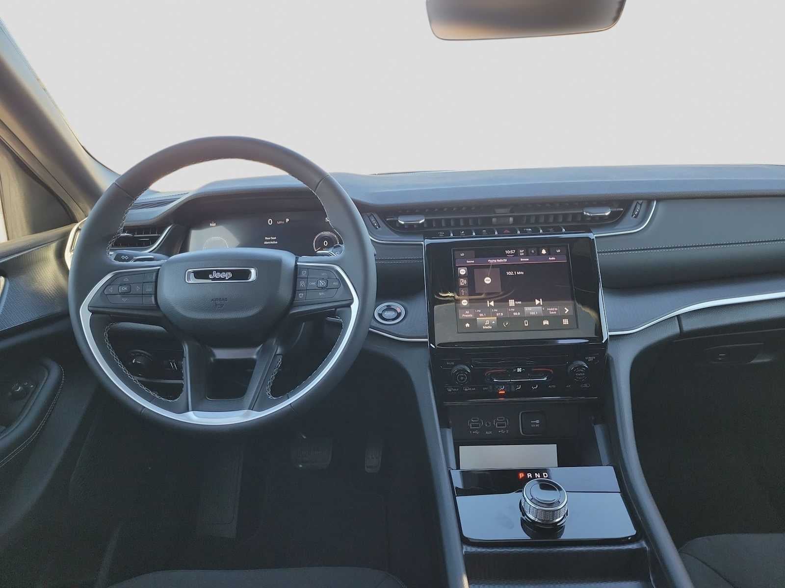 2025 Jeep Grand Cherokee L GRAND CHEROKEE L LAREDO X 4X4