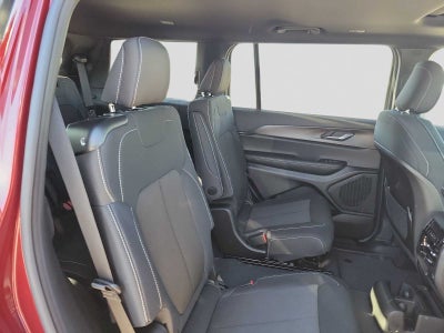 2025 Jeep Grand Cherokee L GRAND CHEROKEE L LAREDO X 4X4