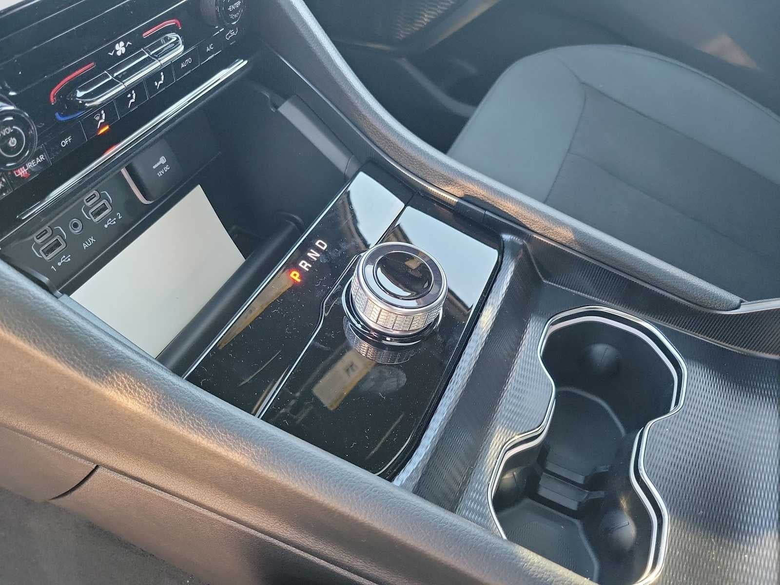 2025 Jeep Grand Cherokee L GRAND CHEROKEE L LAREDO X 4X4