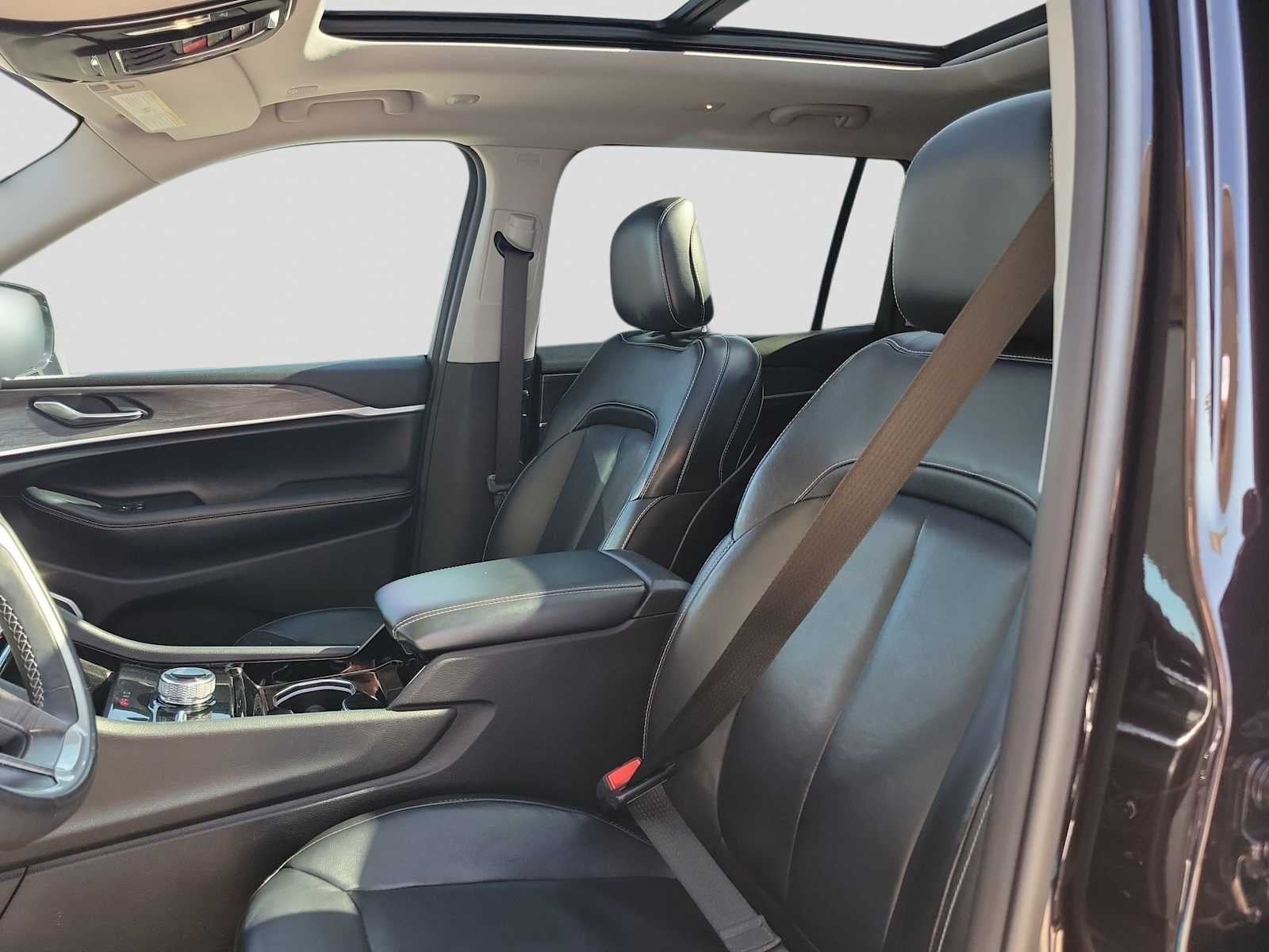 2022 Jeep Grand Cherokee L Limited 4x4