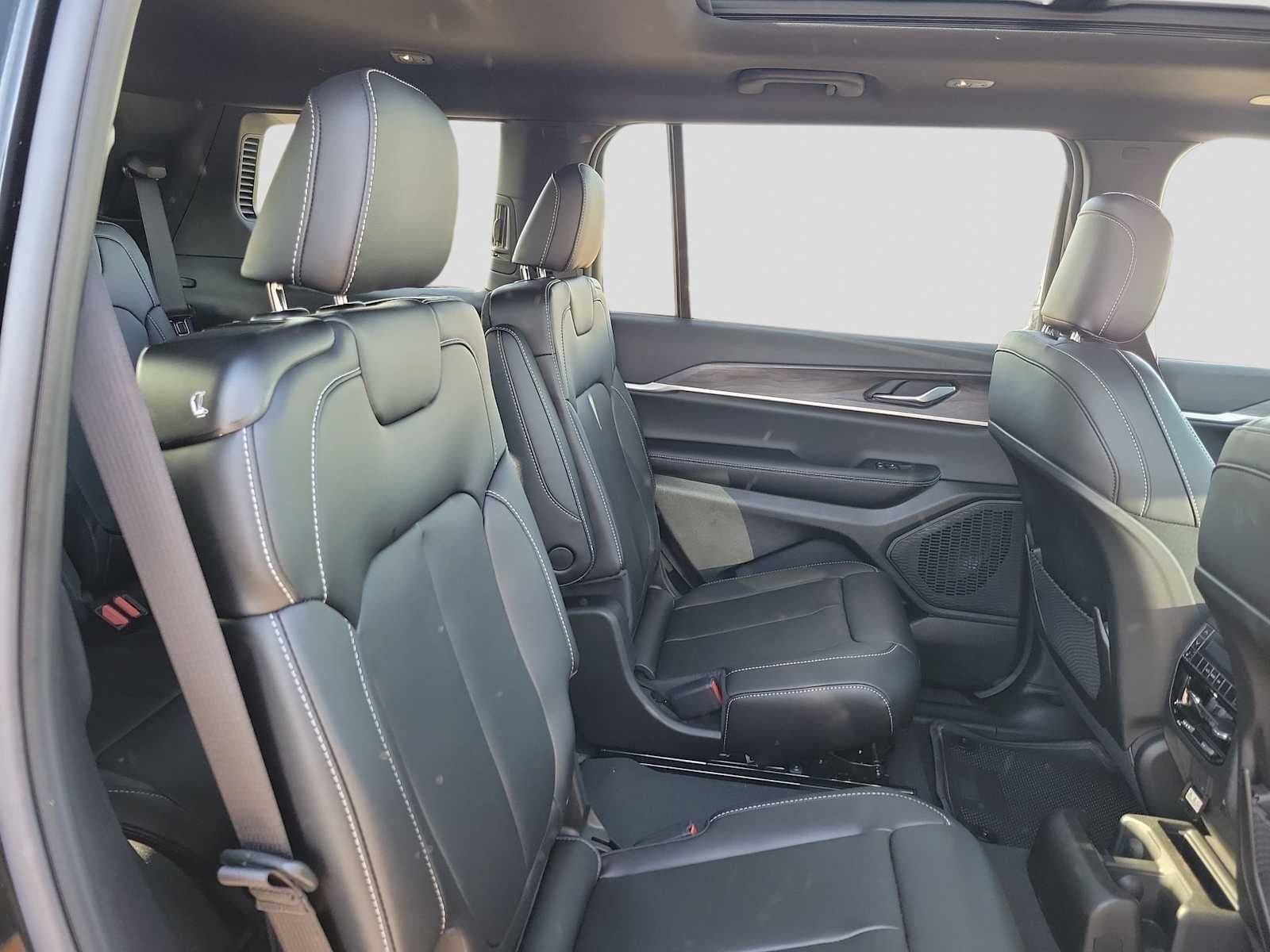 2025 Jeep Grand Cherokee L GRAND CHEROKEE L LIMITED 4X4