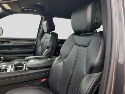 2024 Jeep Wagoneer L Series II 4x2