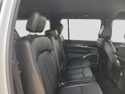 2024 Jeep Wagoneer L Series II 4x2