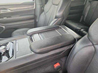 2024 Jeep Wagoneer L Series II 4x2