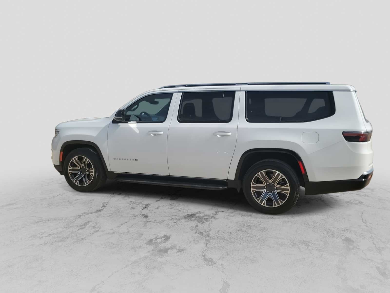 2024 Jeep Wagoneer L Series II 4x2